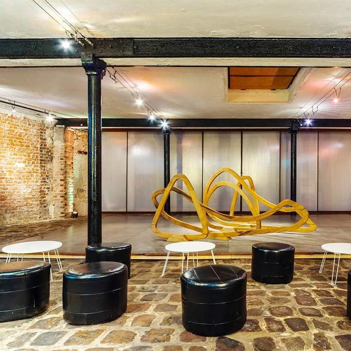 UNE VILLA AU BORD DU CANAL SAINT-MARTIN - 3